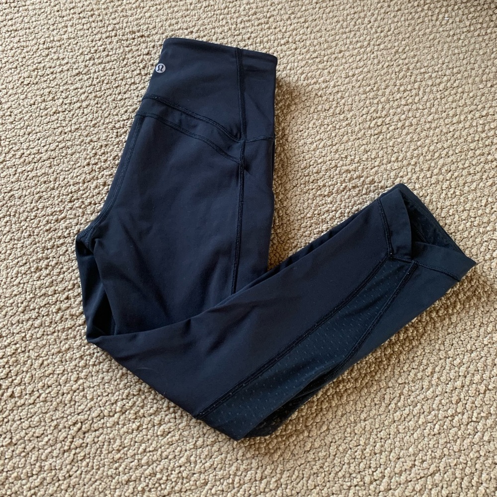 Lululemon Calf Cropped Leggings w/ Polka Dot Mesh Detail